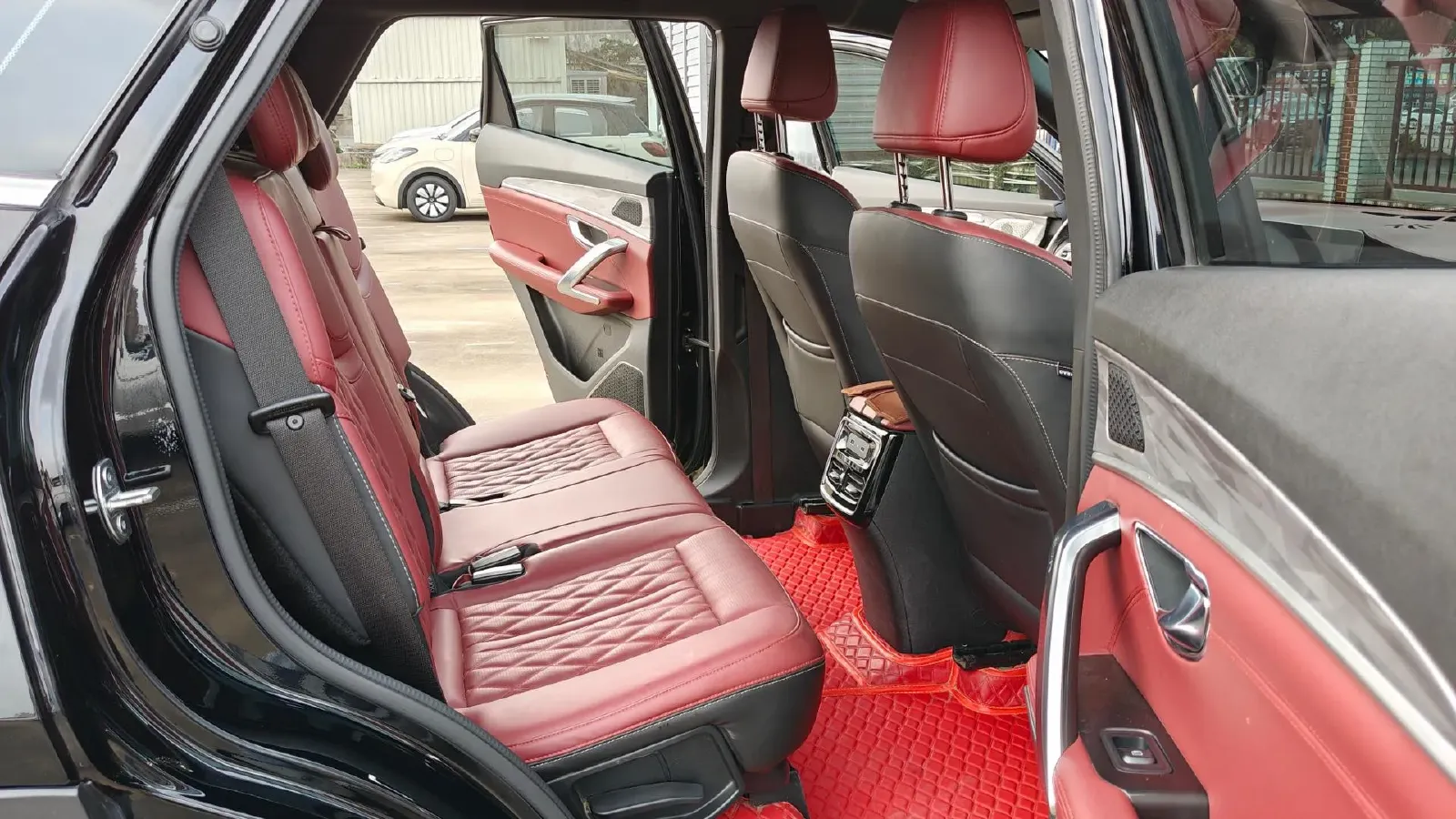 2023 Jetour X70 Plus 1.5T 156HP L4 6DCT,autocango,china used car exporter,china ev exporter,chinese used car exporter,chinese used ev exporter