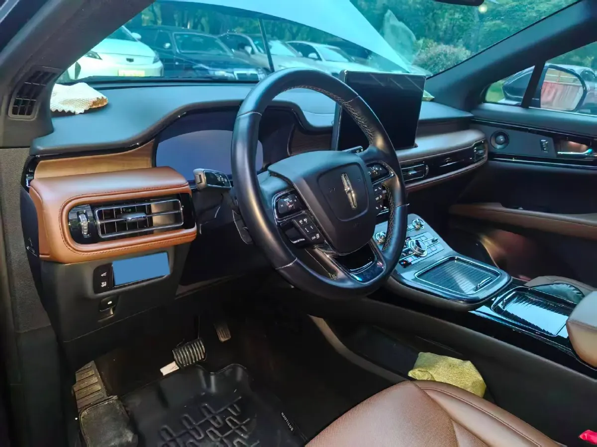 2021 Lincoln Nautilus 2.0T 245HP L4 8AT,autocango,china used car exporter,china ev exporter,chinese used car exporter,chinese used ev exporter