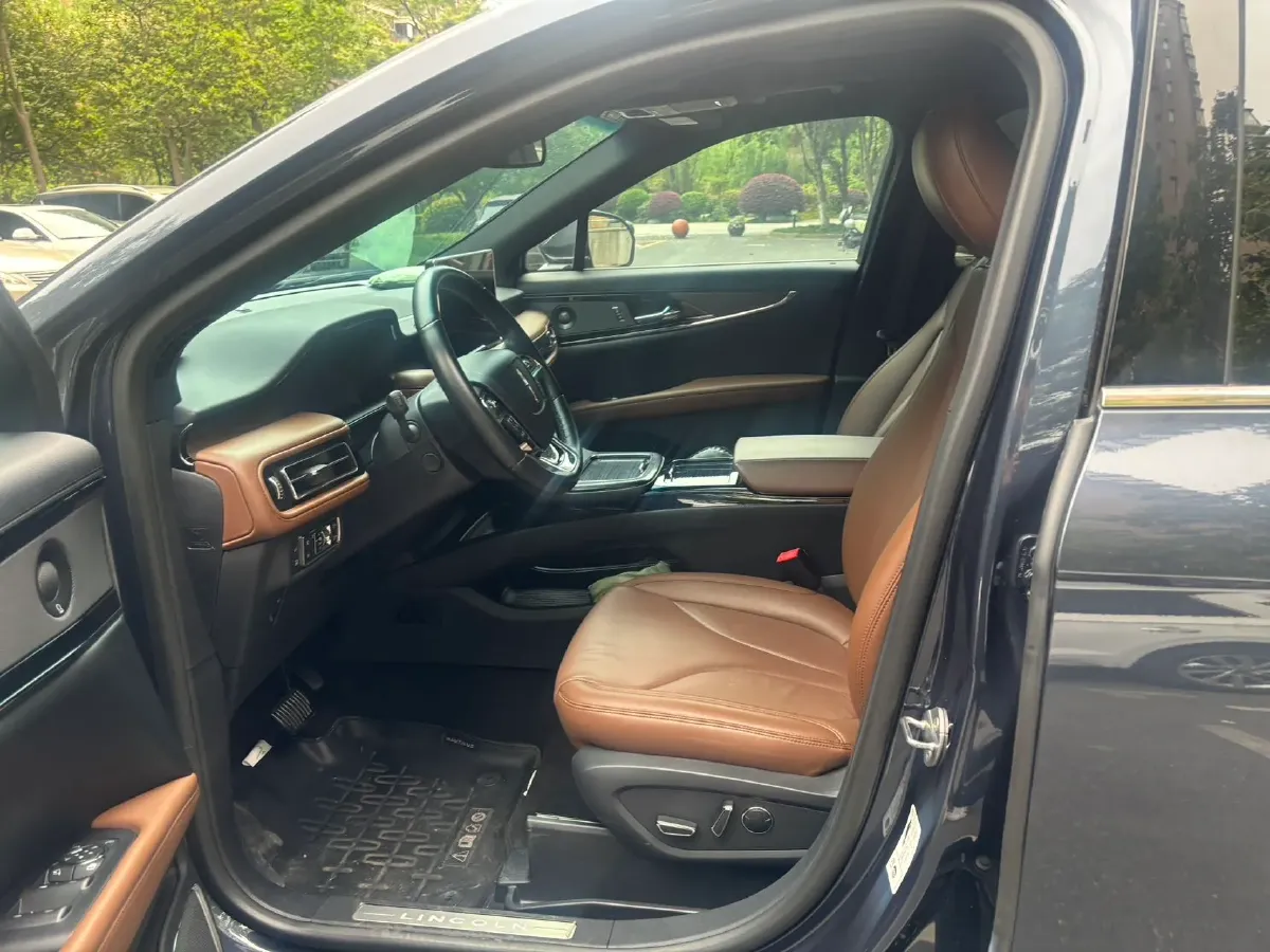 2021 Lincoln Nautilus 2.0T 245HP L4 8AT,autocango,china used car exporter,china ev exporter,chinese used car exporter,chinese used ev exporter