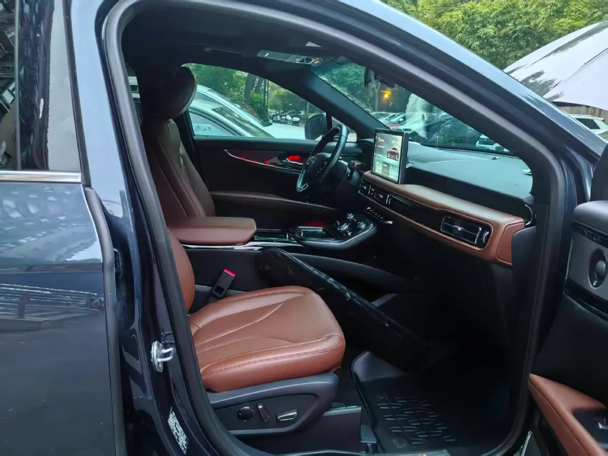 2021 Lincoln Nautilus 2.0T 245HP L4 8AT,autocango,china used car exporter,china ev exporter,chinese used car exporter,chinese used ev exporter