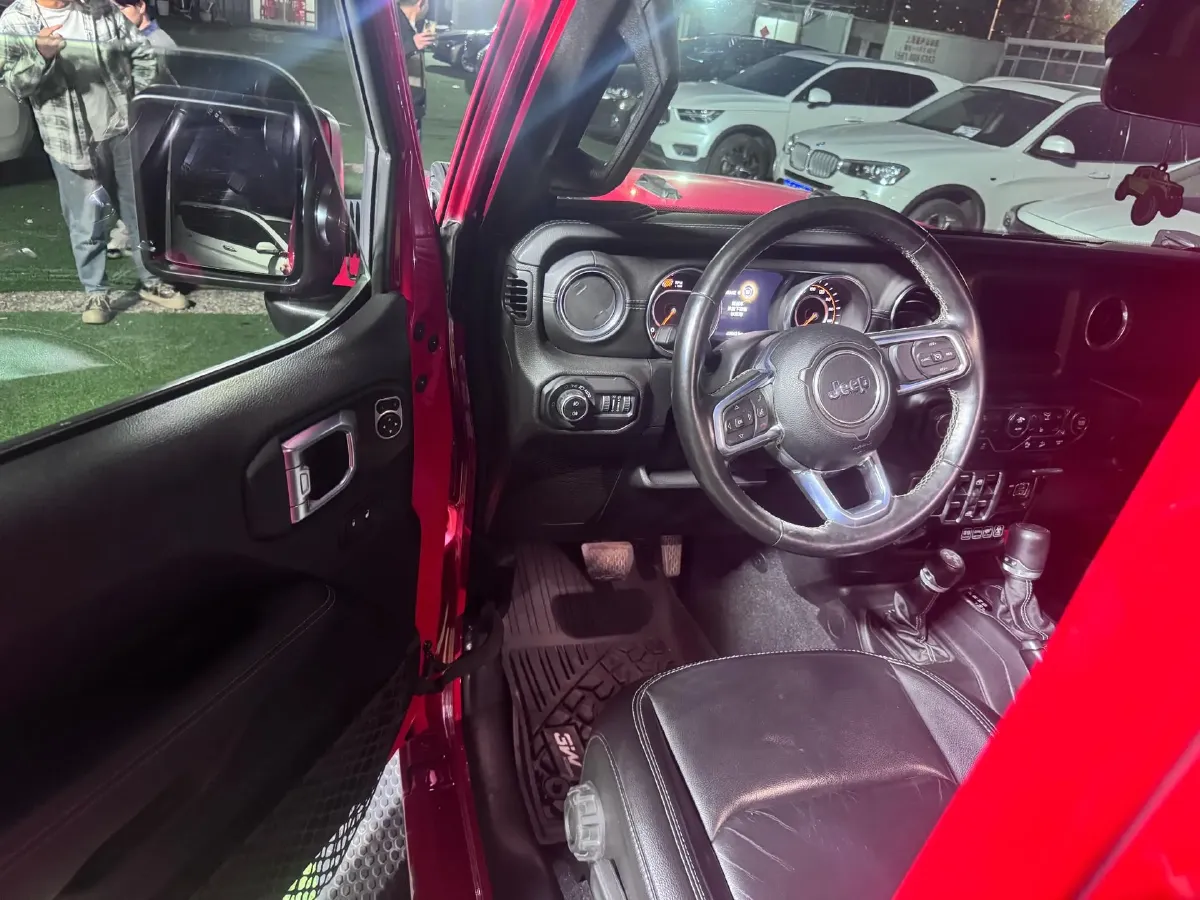 2019 Jeep Wrangler 2.0T 266HP L4 8AT,autocango,china used car exporter,china ev exporter,chinese used car exporter,chinese used ev exporter