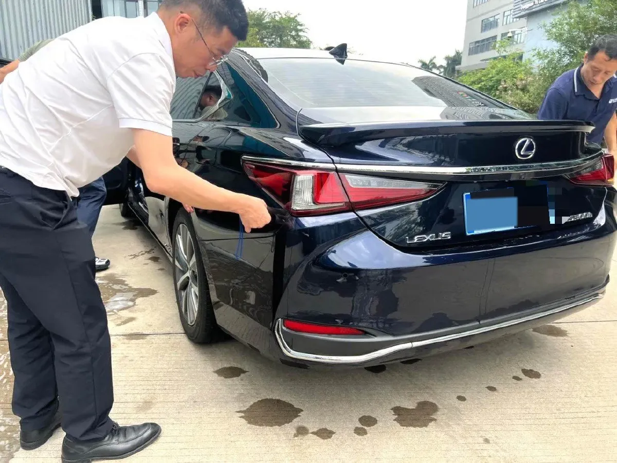 2020 Lexus ES 2.5L 178HP L4 E-CVT Hybrid,autocango,china used car exporter,china ev exporter,chinese used car exporter,chinese used ev exporter