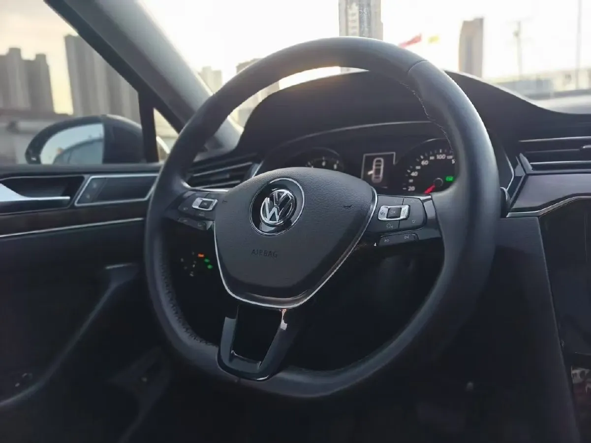 2018 Volkswagen Magotan 1.8T 180HP L4 7DCT,autocango,china used car exporter,china ev exporter,chinese used car exporter,chinese used ev exporter