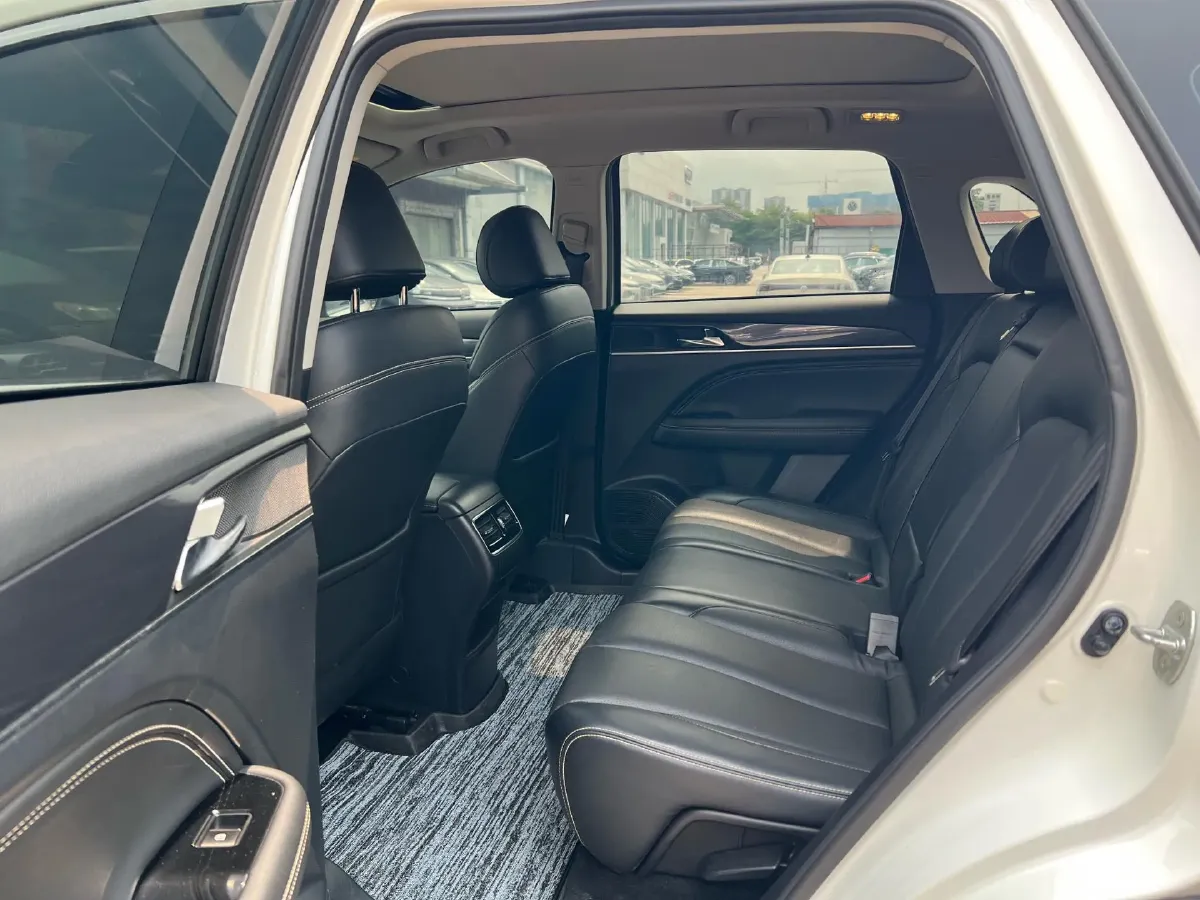 2021 GAC Trumpchi GS5 1.5T 169HP L4 6AT,autocango,china used car exporter,china ev exporter,chinese used car exporter,chinese used ev exporter