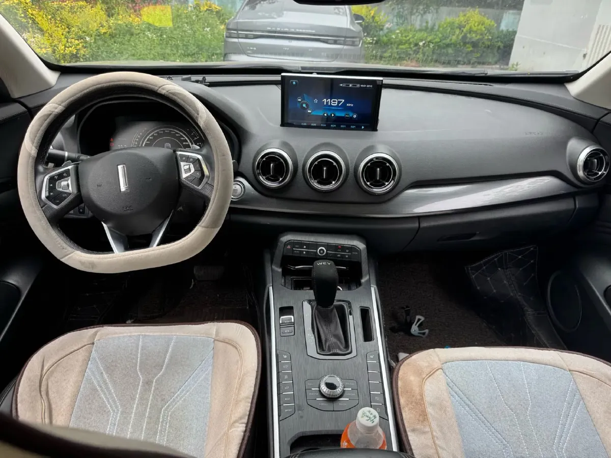 2017 WEY VV7 2.0T 234HP L4 7DCT,autocango,china used car exporter,china ev exporter,chinese used car exporter,chinese used ev exporter