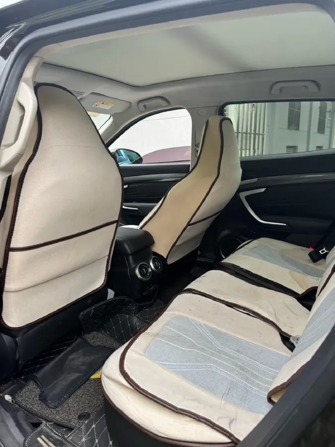 2017 WEY VV7 2.0T 234HP L4 7DCT,autocango,china used car exporter,china ev exporter,chinese used car exporter,chinese used ev exporter