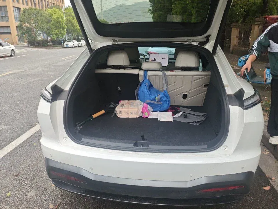 2024 ONVO L60 BEV 60KWH,autocango,china used car exporter,china ev exporter,chinese used car exporter,chinese used ev exporter