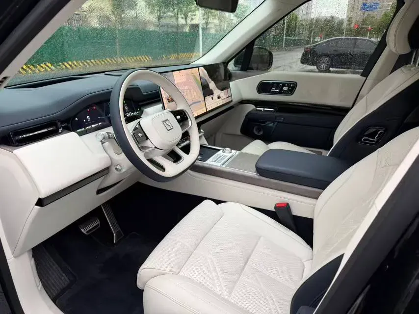 2025 Zeekr 9X 2.0T 279HP L4 1DHT PHEV,autocango,china used car exporter,china ev exporter,chinese used car exporter,chinese used ev exporter