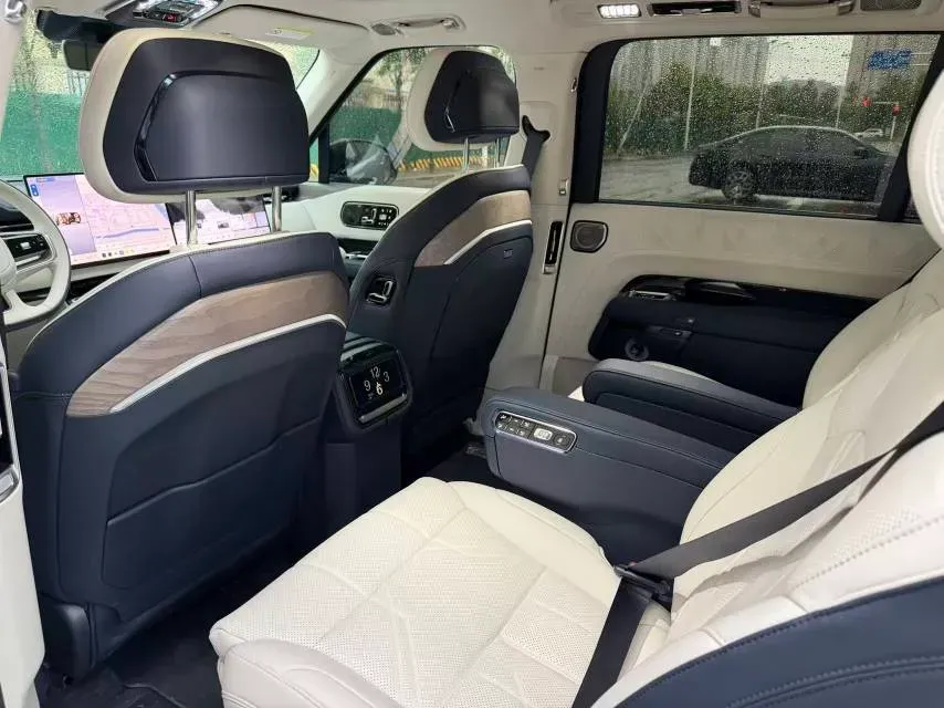 2025 Zeekr 9X 2.0T 279HP L4 1DHT PHEV,autocango,china used car exporter,china ev exporter,chinese used car exporter,chinese used ev exporter