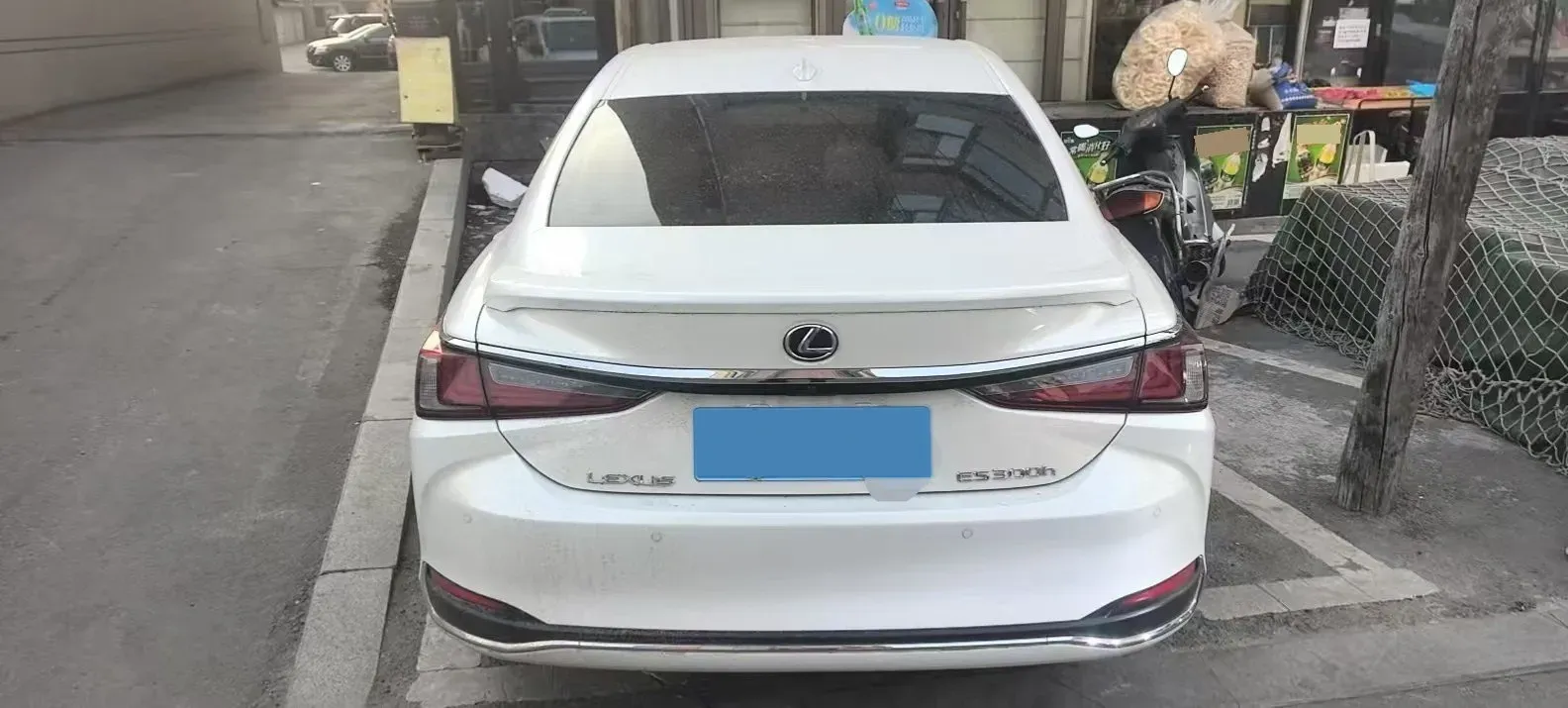 2024 Lexus ES 2.0L 173HP L4 CVT,autocango,china used car exporter,china ev exporter,chinese used car exporter,chinese used ev exporter