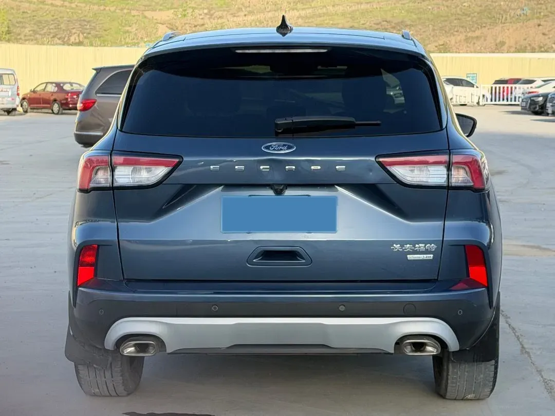 2024 Ford Escape 2.0T 248HP L4 8AT,autocango,china used car exporter,china ev exporter,chinese used car exporter,chinese used ev exporter