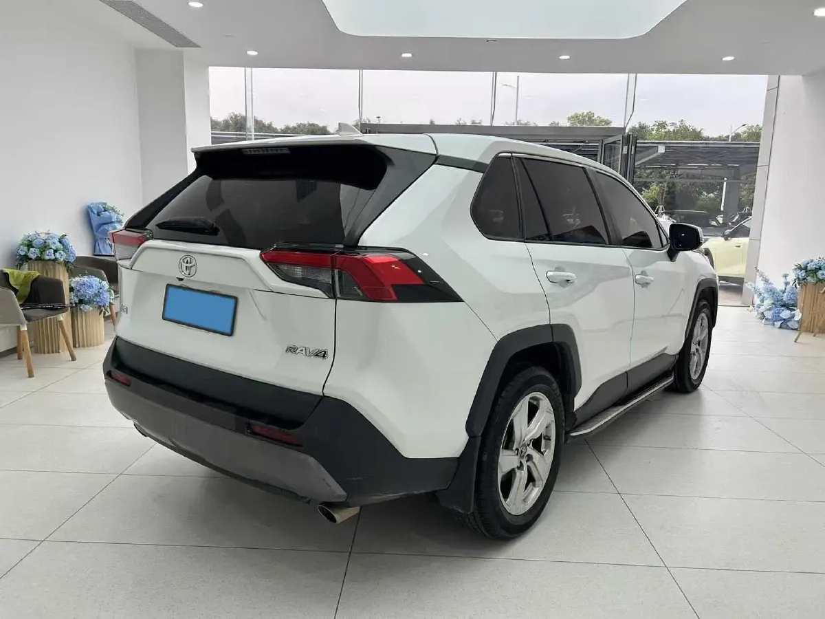 2020 Toyota RAV4 2.0L 171HP L4 CVT,autocango,china used car exporter,china ev exporter,chinese used car exporter,chinese used ev exporter