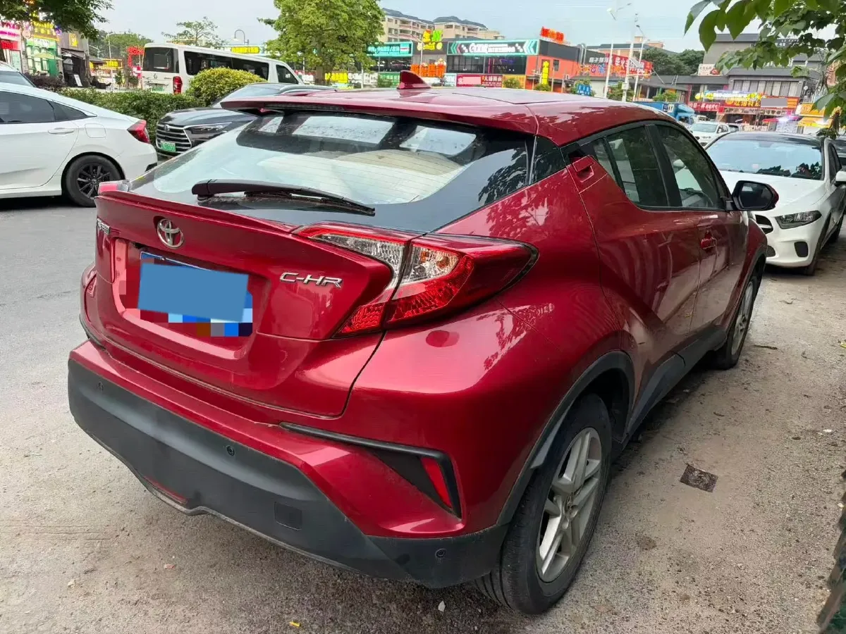 2021 Toyota C-HR 2.0L 171HP L4 CVT,autocango,china used car exporter,china ev exporter,chinese used car exporter,chinese used ev exporter