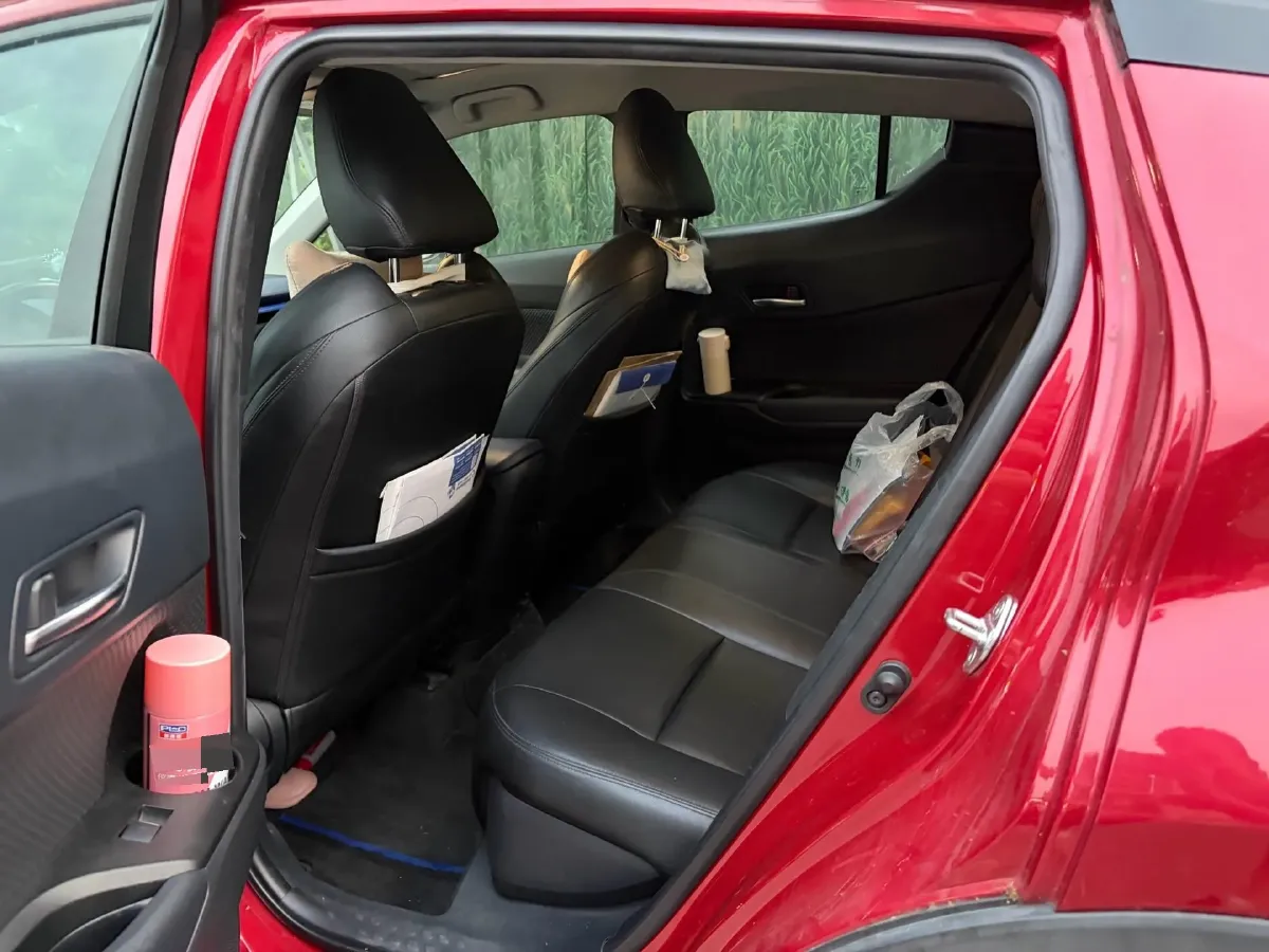 2021 Toyota C-HR 2.0L 171HP L4 CVT,autocango,china used car exporter,china ev exporter,chinese used car exporter,chinese used ev exporter