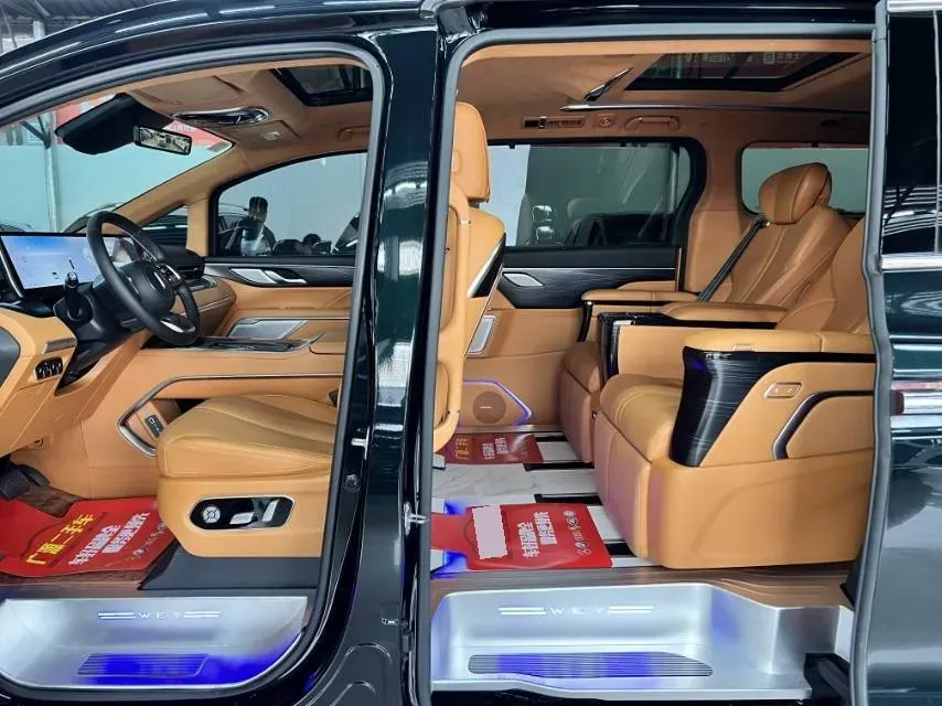 2024 Voyah ZhuiGuang 1.5T 136HP L4 PHEV 43KWH,autocango,china used car exporter,china ev exporter,chinese used car exporter,chinese used ev exporter