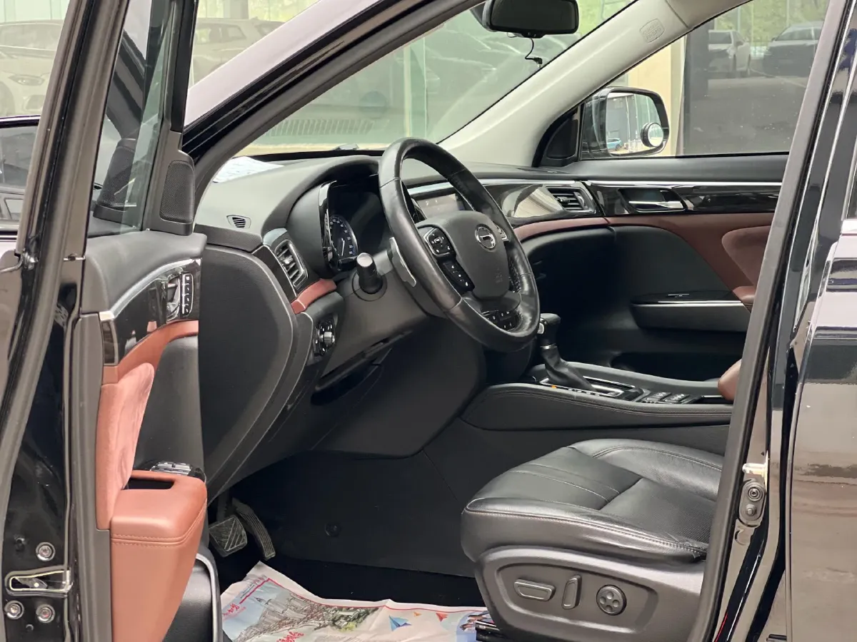 2017 GAC Trumpchi GS8 2.0T 201HP L4 6AT,autocango,china used car exporter,china ev exporter,chinese used car exporter,chinese used ev exporter