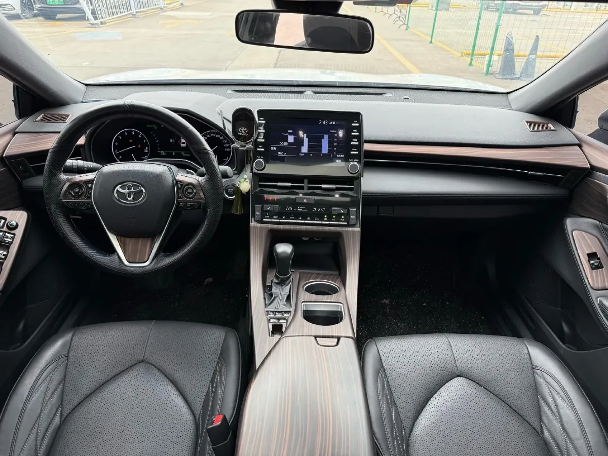 2022 Toyota Avalon 2.5L 209HP L4 8AT,autocango,china used car exporter,china ev exporter,chinese used car exporter,chinese used ev exporter