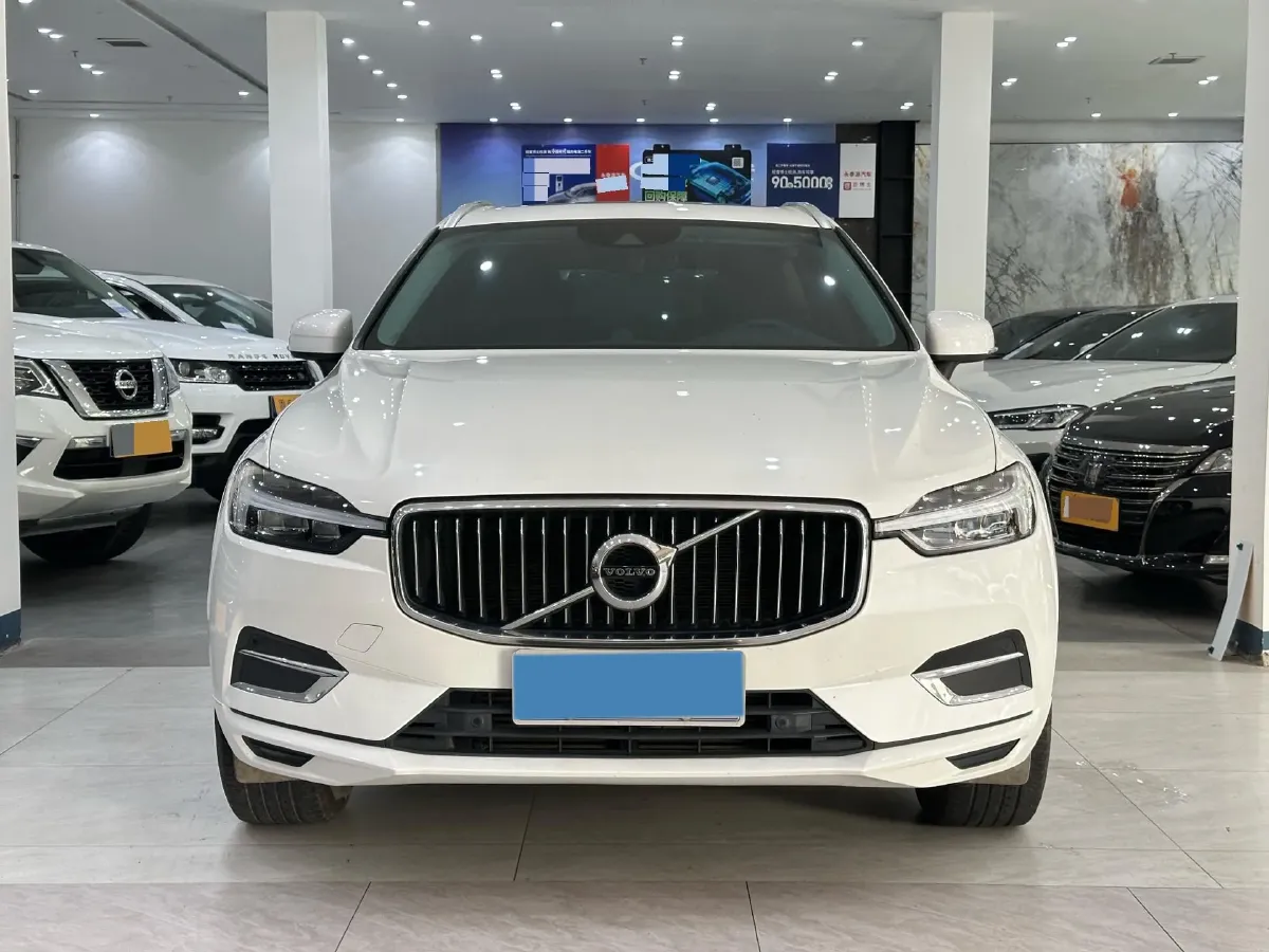 2021 Volvo XC60 2.0T 250HP L4 8AT,autocango,china used car exporter,china ev exporter,chinese used car exporter,chinese used ev exporter