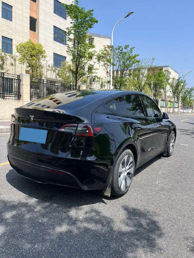 2022 Tesla Model Y BEV 60KWH,autocango,china used car exporter,china ev exporter,chinese used car exporter,chinese used ev exporter