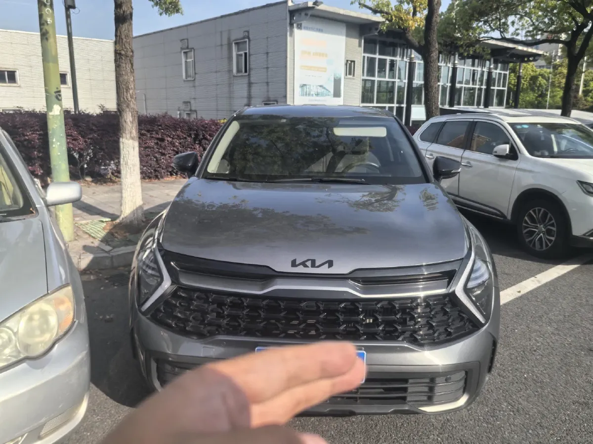 2023 Kia Sportage 1.5T 200HP L4 8AT,autocango,china used car exporter,china ev exporter,chinese used car exporter,chinese used ev exporter