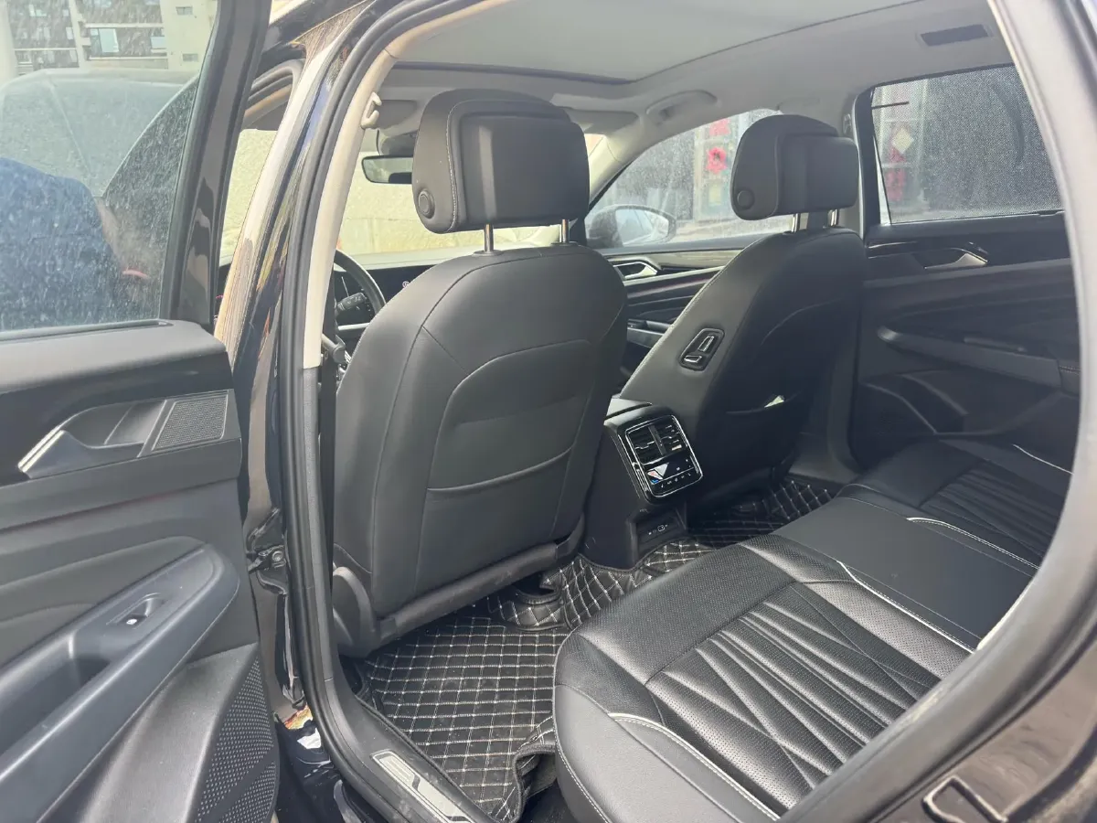 2023 Volkswagen Passat 2.0T 186HP L4 7DCT,autocango,china used car exporter,china ev exporter,chinese used car exporter,chinese used ev exporter