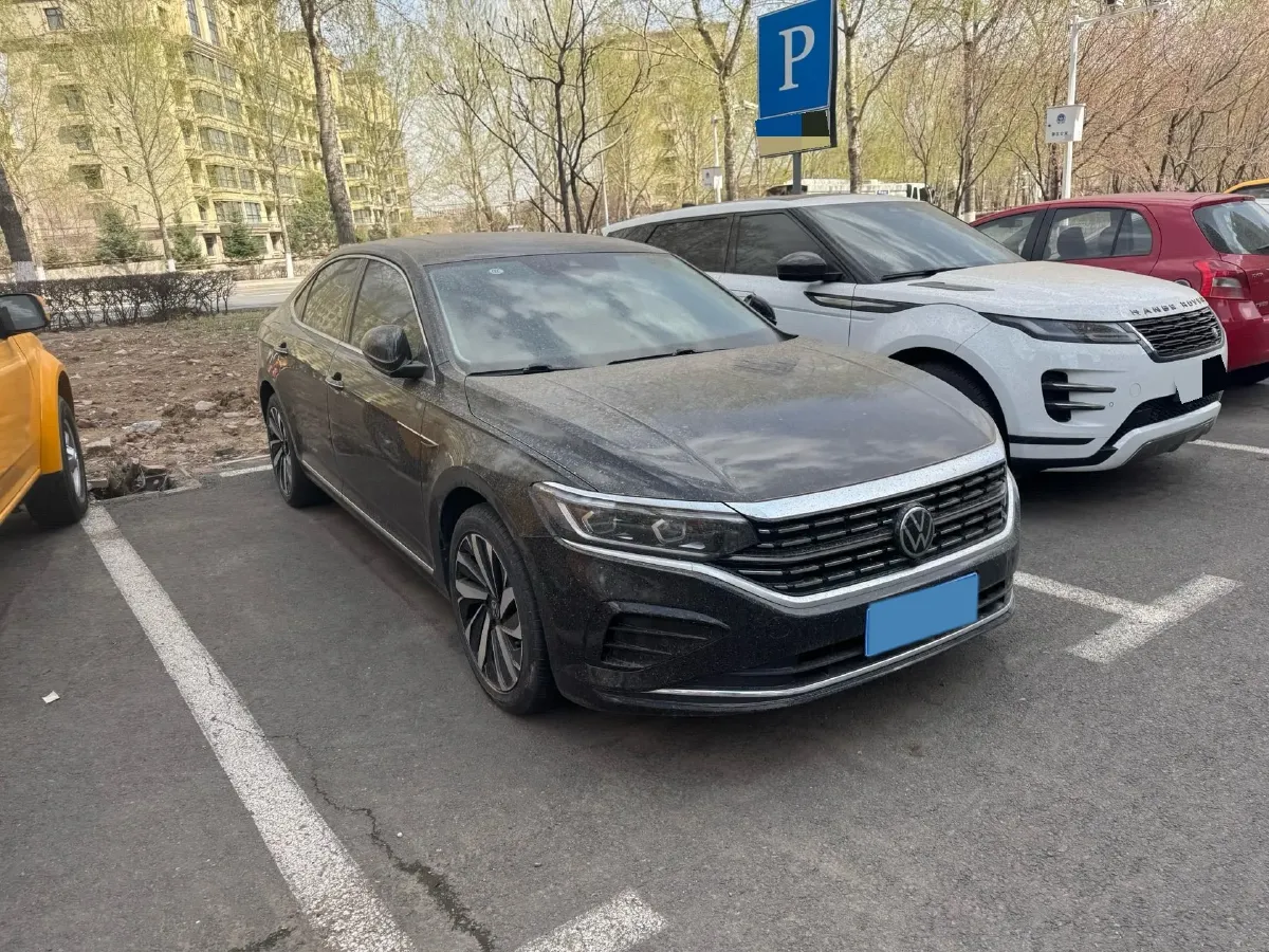2023 Volkswagen Passat 2.0T 186HP L4 7DCT,autocango,china used car exporter,china ev exporter,chinese used car exporter,chinese used ev exporter