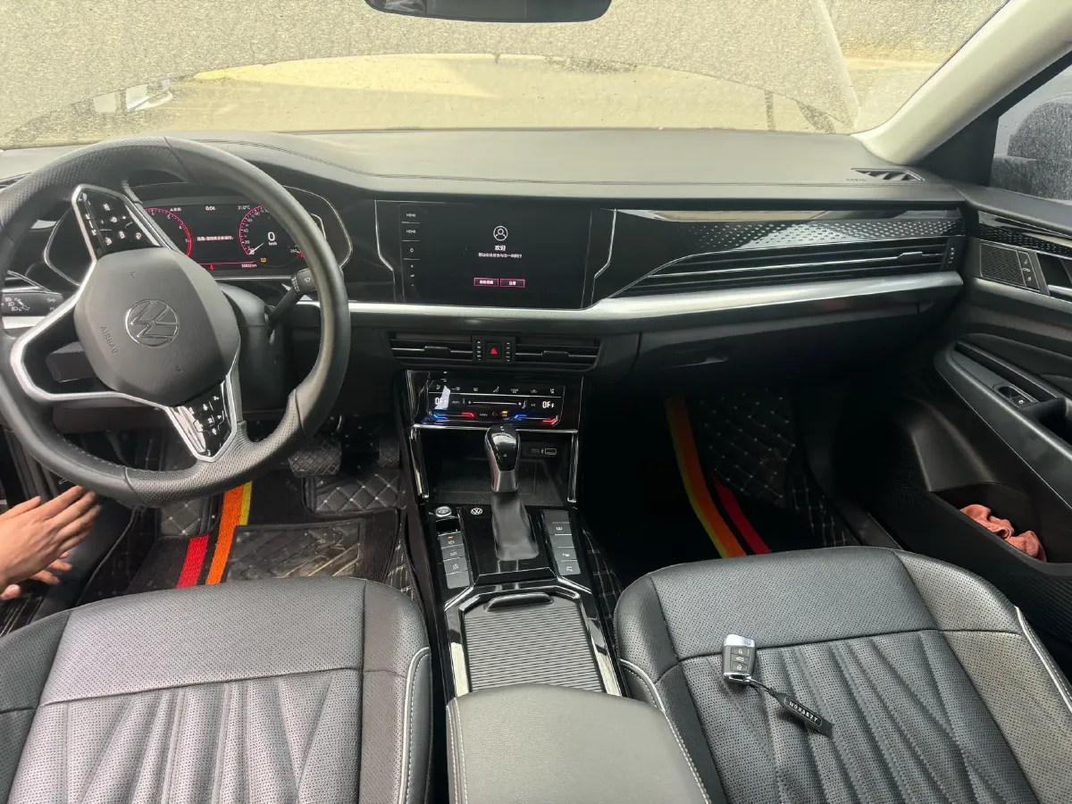 2023 Volkswagen Passat 2.0T 186HP L4 7DCT,autocango,china used car exporter,china ev exporter,chinese used car exporter,chinese used ev exporter