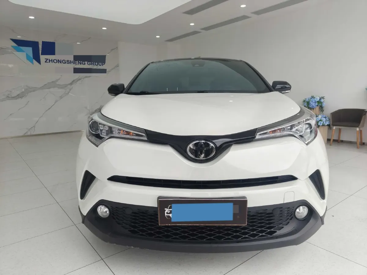 2020 Toyota C-HR 2.0L 171HP L4 CVT,autocango,china used car exporter,china ev exporter,chinese used car exporter,chinese used ev exporter