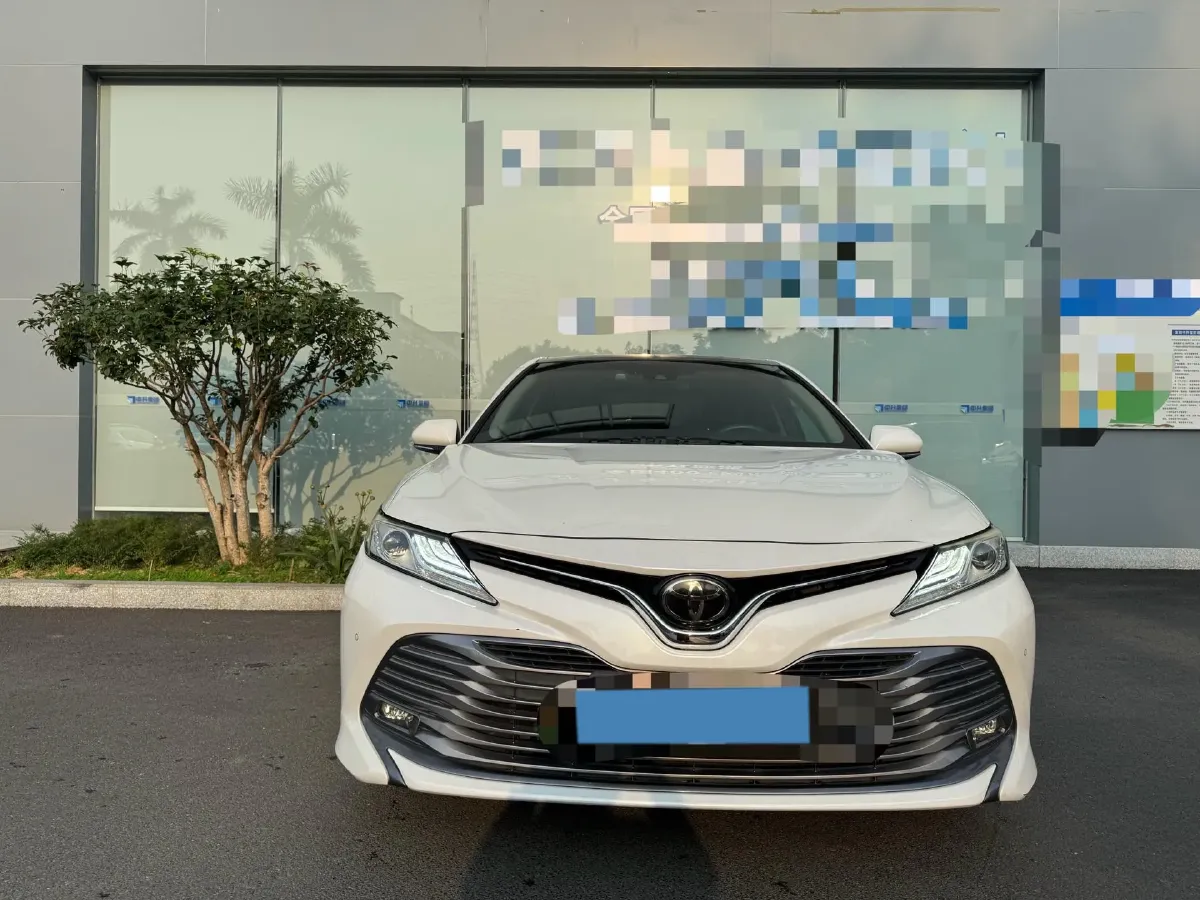 2019 Toyota Camry 2.5L 209HP L4 8AT,autocango,china used car exporter,china ev exporter,chinese used car exporter,chinese used ev exporter