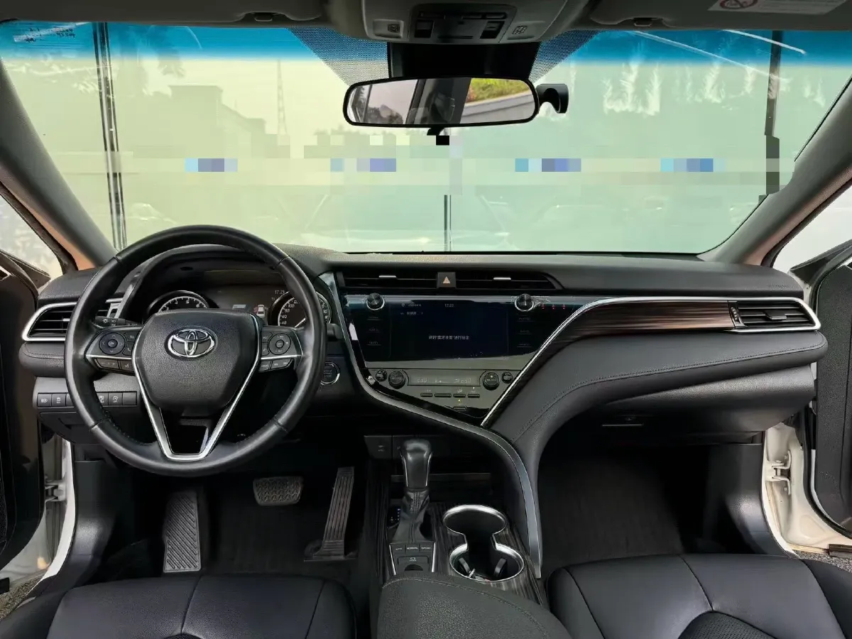 2019 Toyota Camry 2.5L 209HP L4 8AT,autocango,china used car exporter,china ev exporter,chinese used car exporter,chinese used ev exporter