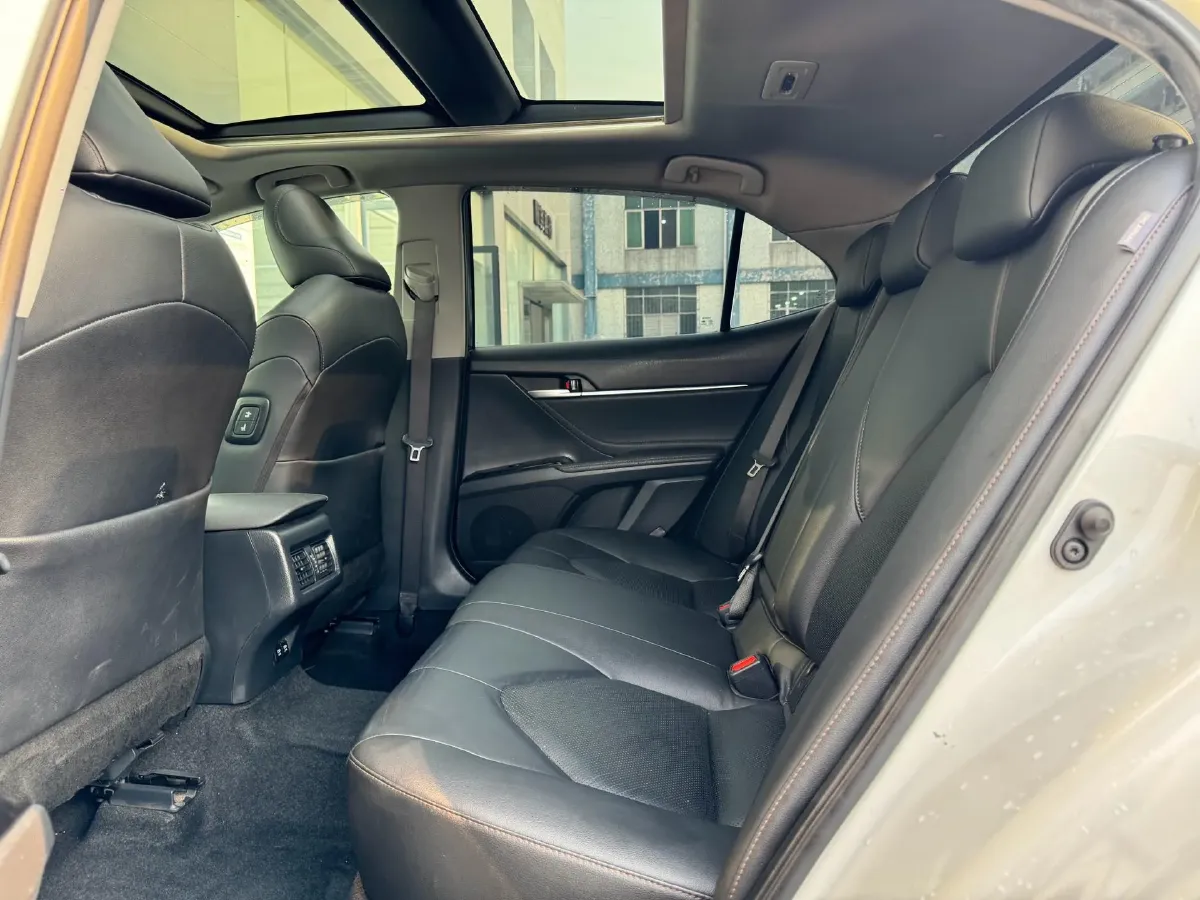 2019 Toyota Camry 2.5L 209HP L4 8AT,autocango,china used car exporter,china ev exporter,chinese used car exporter,chinese used ev exporter