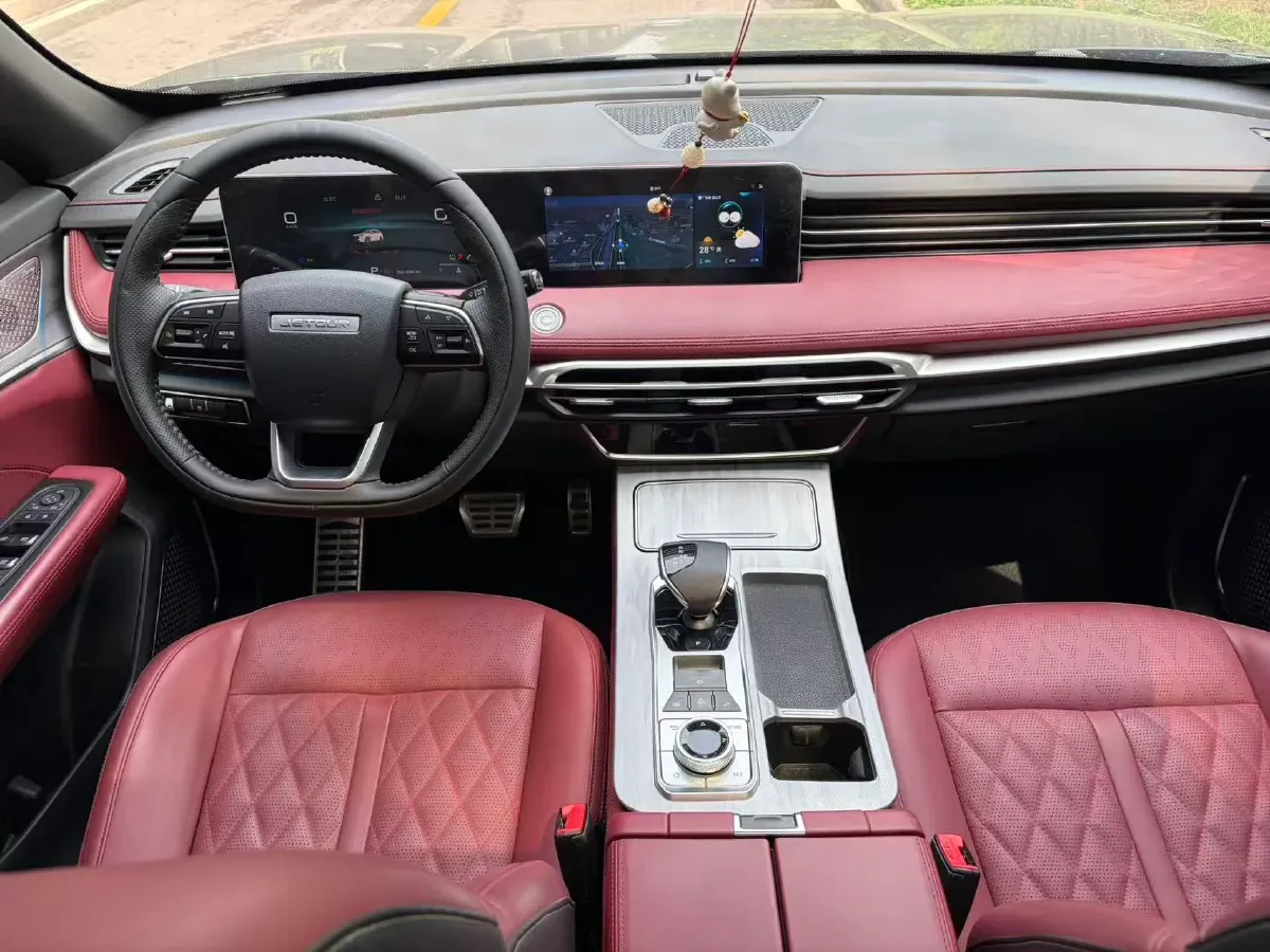 2023 ChangAn Oshan X7 Plus 1.5T 188HP L4 7DCT,autocango,china used car exporter,china ev exporter,chinese used car exporter,chinese used ev exporter