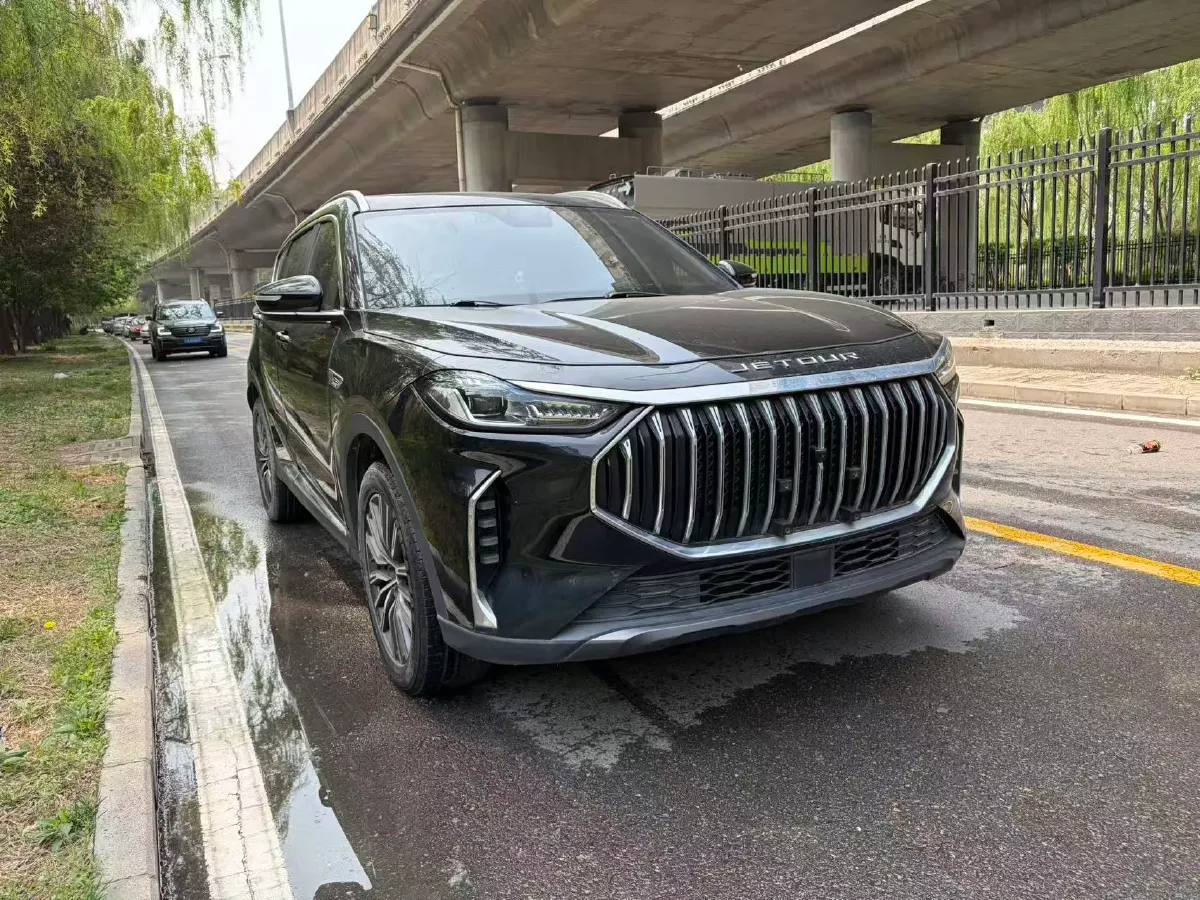2023 ChangAn Oshan X7 Plus 1.5T 188HP L4 7DCT,autocango,china used car exporter,china ev exporter,chinese used car exporter,chinese used ev exporter