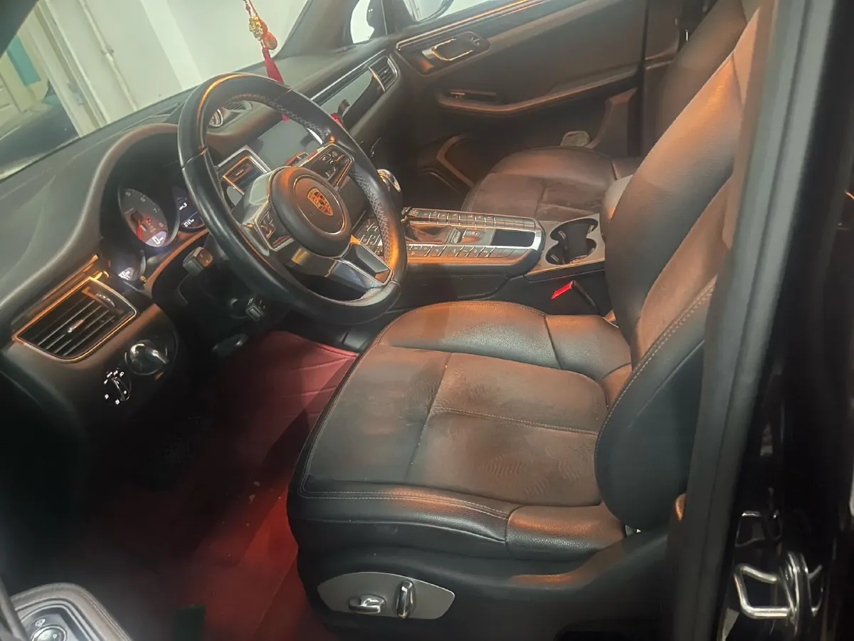 2017 Land Rover Range Rover Evoque 2.0T 241HP L4 9AT,autocango,china used car exporter,china ev exporter,chinese used car exporter,chinese used ev exporter