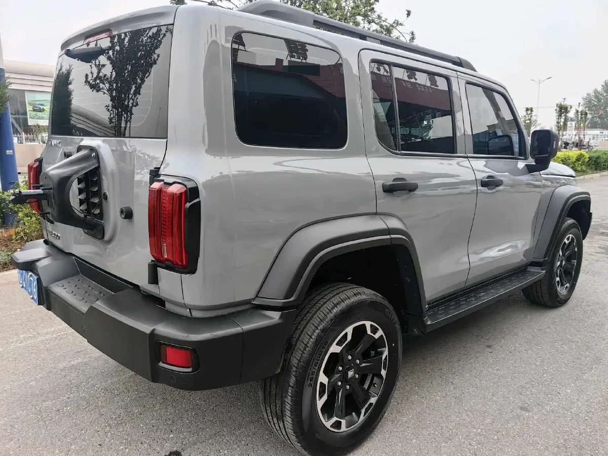 2021 Tank 300 2.0T 227HP L4 8AT,autocango,china used car exporter,china ev exporter,chinese used car exporter,chinese used ev exporter