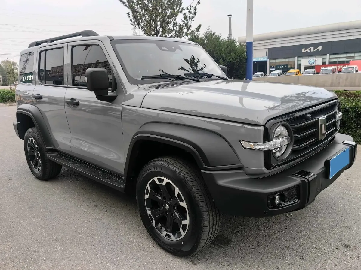 2021 Tank 300 2.0T 227HP L4 8AT,autocango,china used car exporter,china ev exporter,chinese used car exporter,chinese used ev exporter