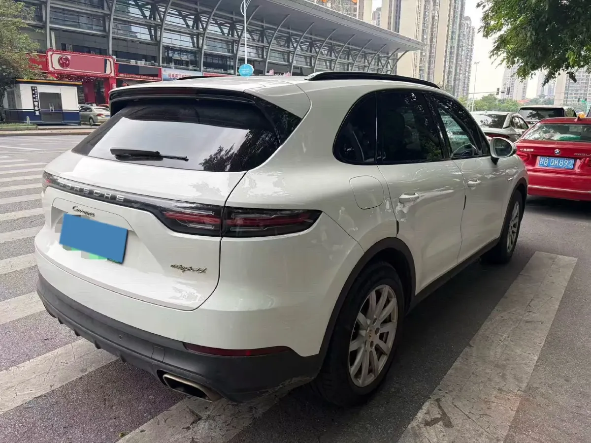 2019 Porsche Cayenne 2.0T 252HP L4 8AT PHEV 14.1KWH,autocango,china used car exporter,china ev exporter,chinese used car exporter,chinese used ev exporter