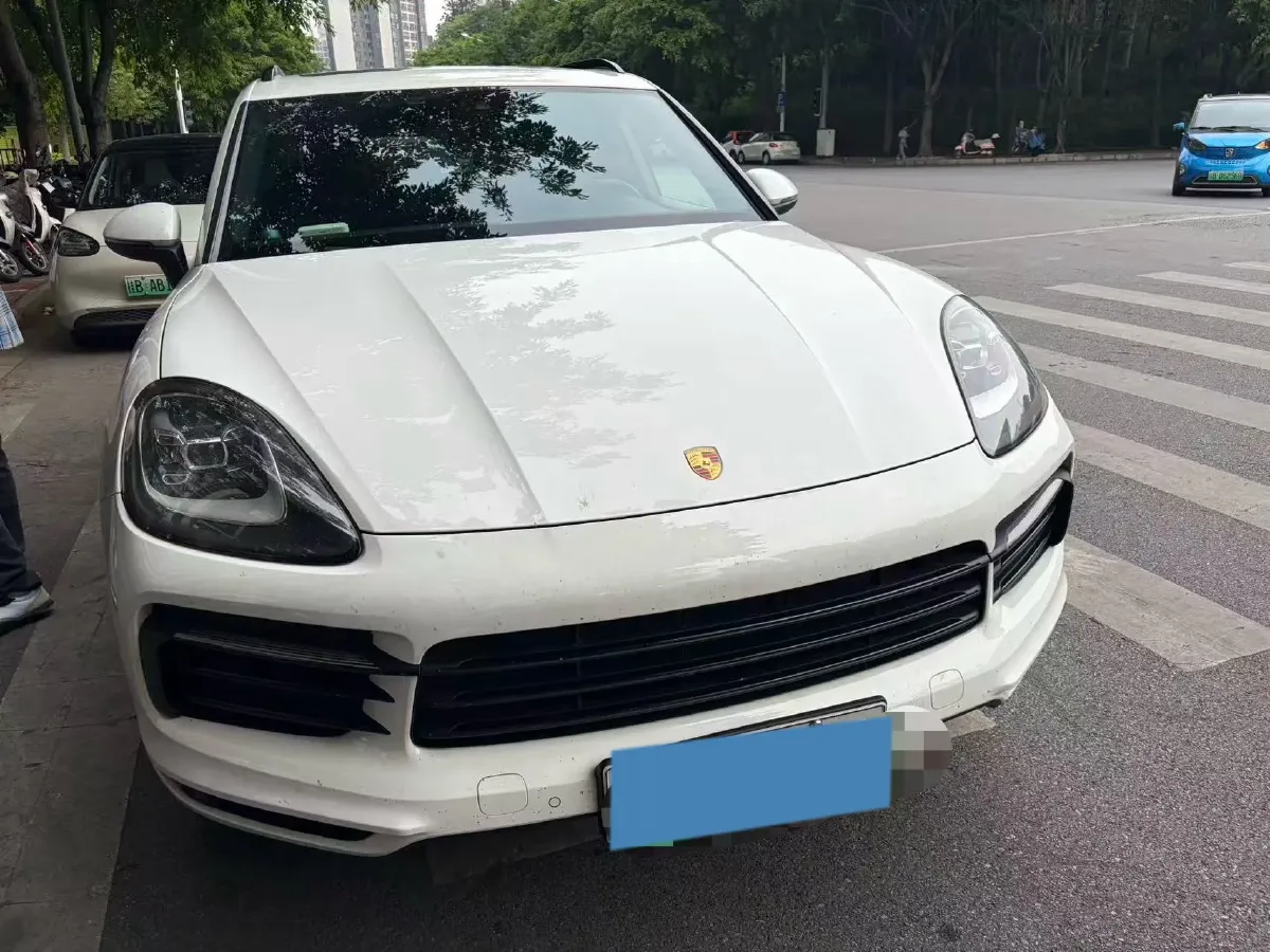 2019 Porsche Cayenne 2.0T 252HP L4 8AT PHEV 14.1KWH,autocango,china used car exporter,china ev exporter,chinese used car exporter,chinese used ev exporter