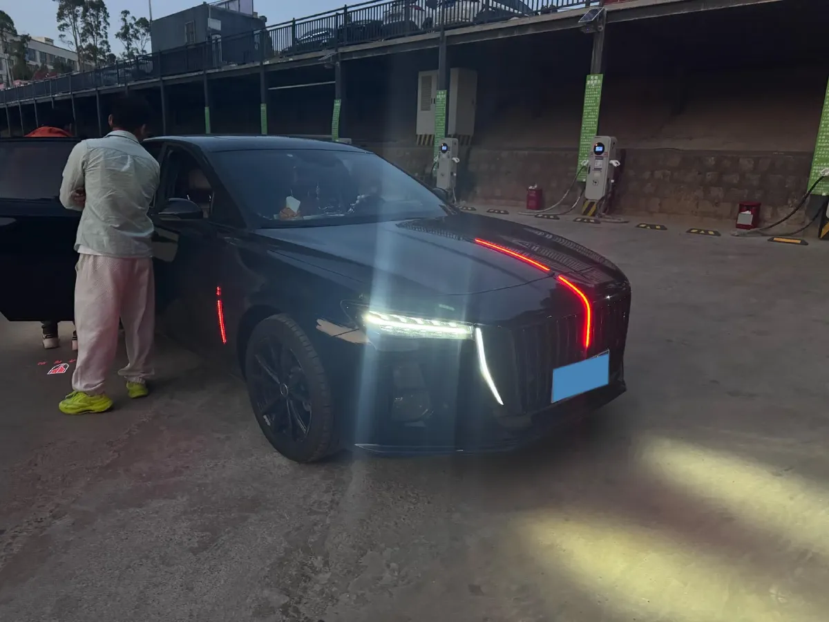2025 HongQi H5 1.5T 169HP L4 7DCT,autocango,china used car exporter,china ev exporter,chinese used car exporter,chinese used ev exporter