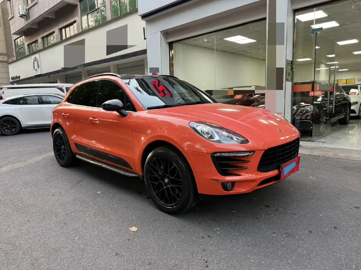 2017 YuTong T7 6.0L 316HP V8 6AT,autocango,china used car exporter,china ev exporter,chinese used car exporter,chinese used ev exporter