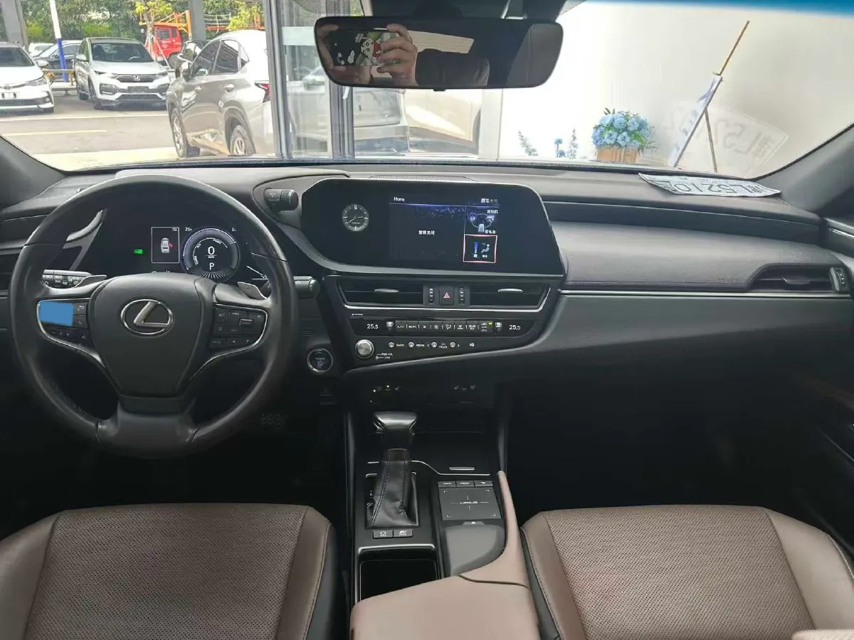 2021 Lexus ES 2.5L 178HP L4 E-CVT Hybrid,autocango,china used car exporter,china ev exporter,chinese used car exporter,chinese used ev exporter