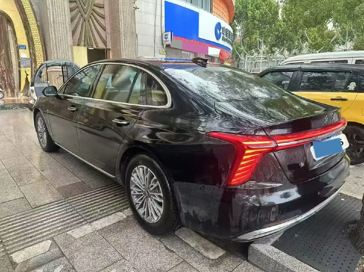 2023 HongQi H5 2.0T 224HP L4 8AT,autocango,china used car exporter,china ev exporter,chinese used car exporter,chinese used ev exporter