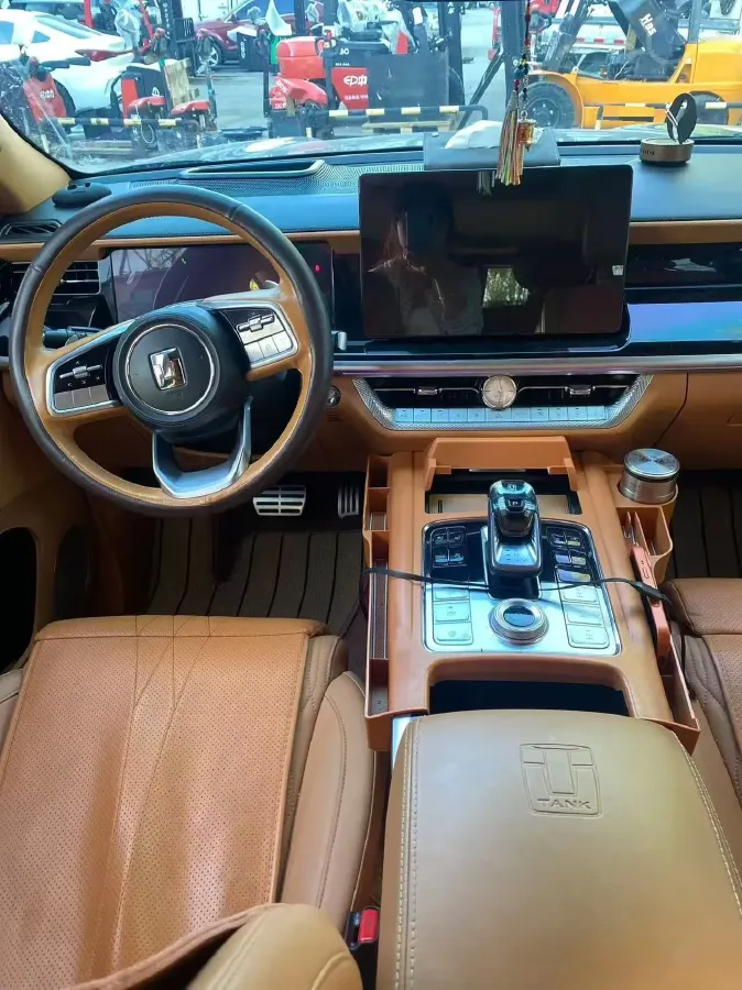 2023 Tank 500 2.0T 252HP L4 9AT PHEV 37.1KWH,autocango,china used car exporter,china ev exporter,chinese used car exporter,chinese used ev exporter