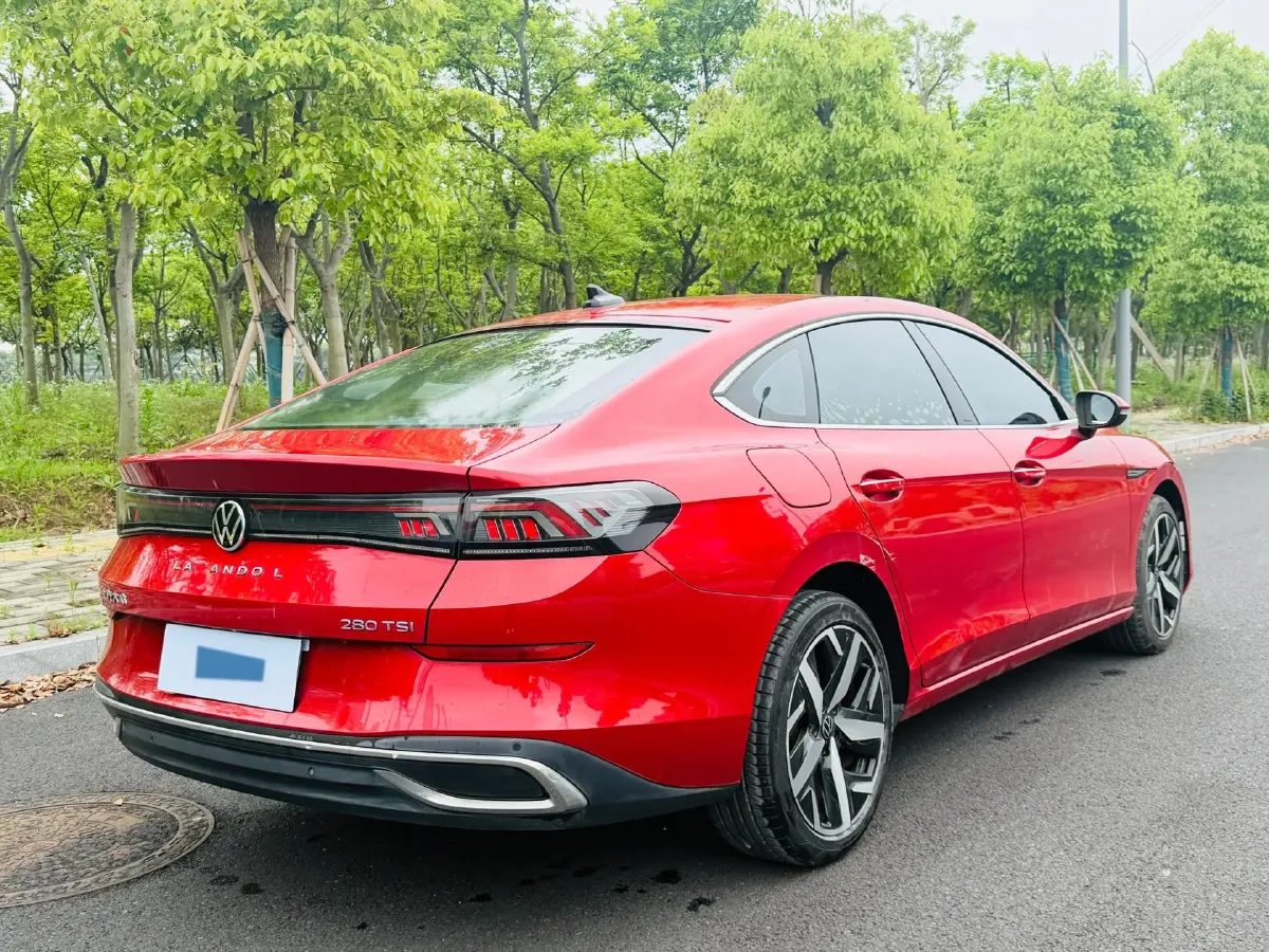 2022 Skoda Superb 2.0T 186HP L4 7DCT,autocango,china used car exporter,china ev exporter,chinese used car exporter,chinese used ev exporter