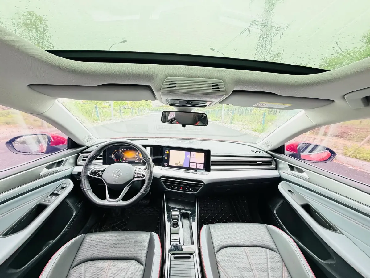 2022 Skoda Superb 2.0T 186HP L4 7DCT,autocango,china used car exporter,china ev exporter,chinese used car exporter,chinese used ev exporter