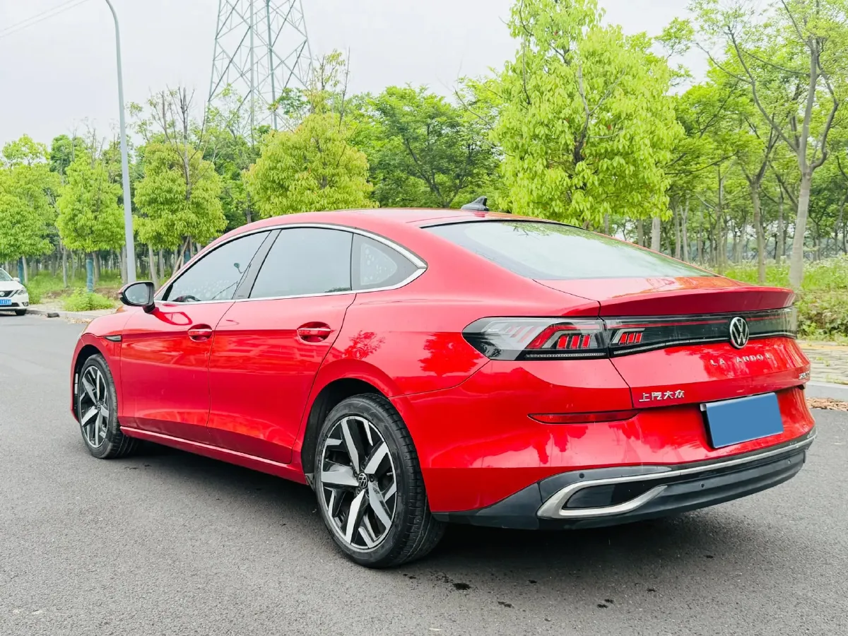 2022 Skoda Superb 2.0T 186HP L4 7DCT,autocango,china used car exporter,china ev exporter,chinese used car exporter,chinese used ev exporter