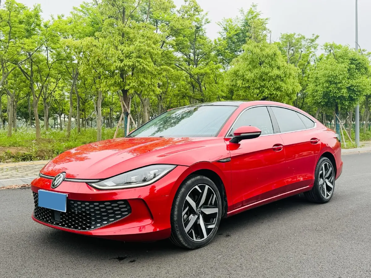 2022 Skoda Superb 2.0T 186HP L4 7DCT,autocango,china used car exporter,china ev exporter,chinese used car exporter,chinese used ev exporter