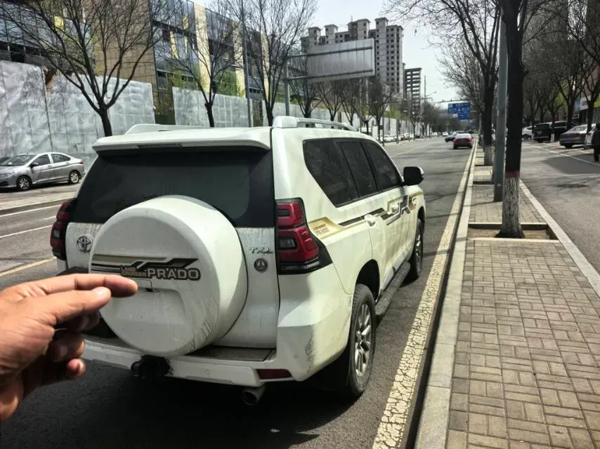 2019 Land Rover Range Rover Velar 2.0T 300HP L4 8AT,autocango,china used car exporter,china ev exporter,chinese used car exporter,chinese used ev exporter