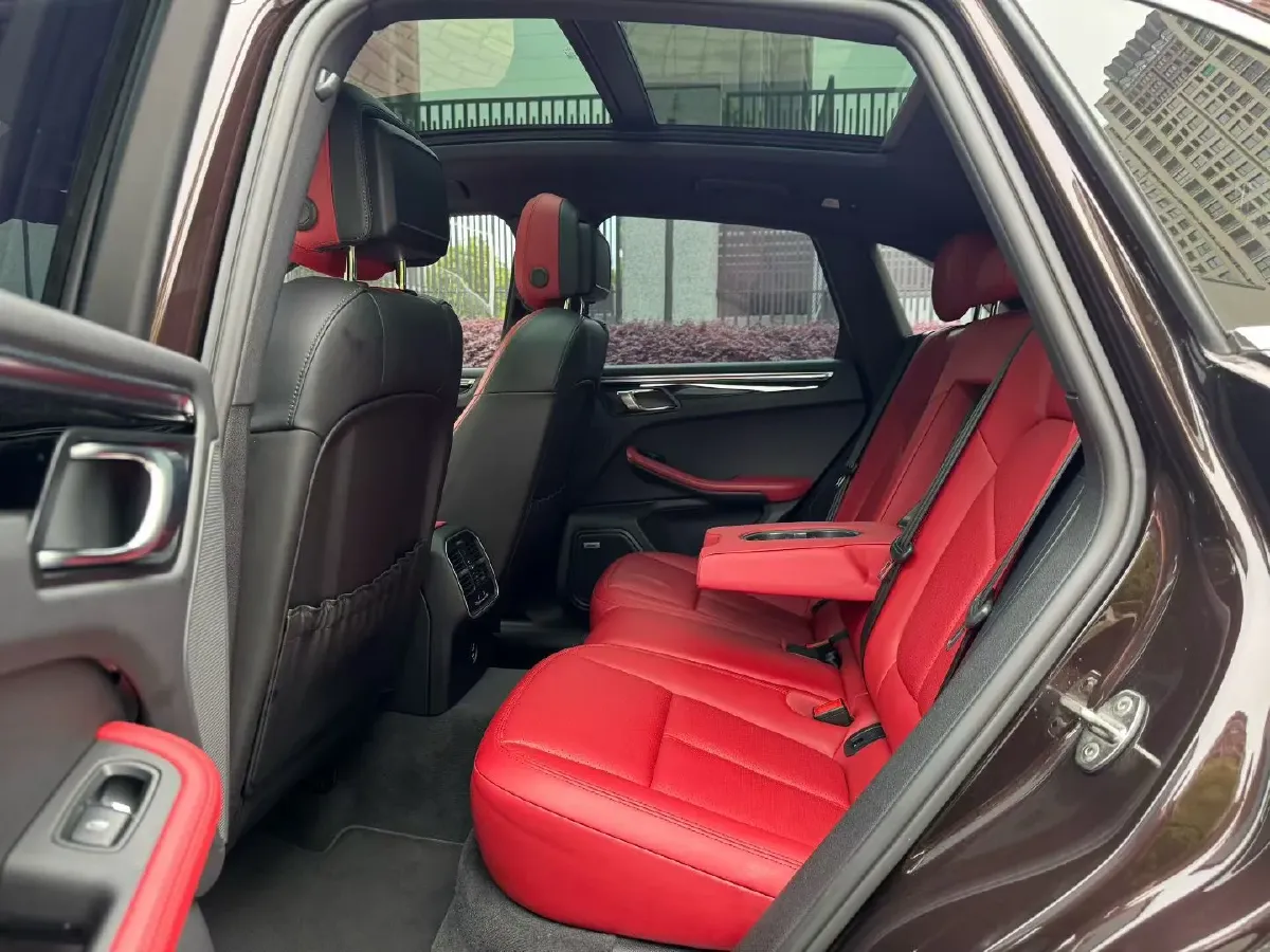 2021 Porsche Macan 3.0T 354HP V6 7DCT,autocango,china used car exporter,china ev exporter,chinese used car exporter,chinese used ev exporter