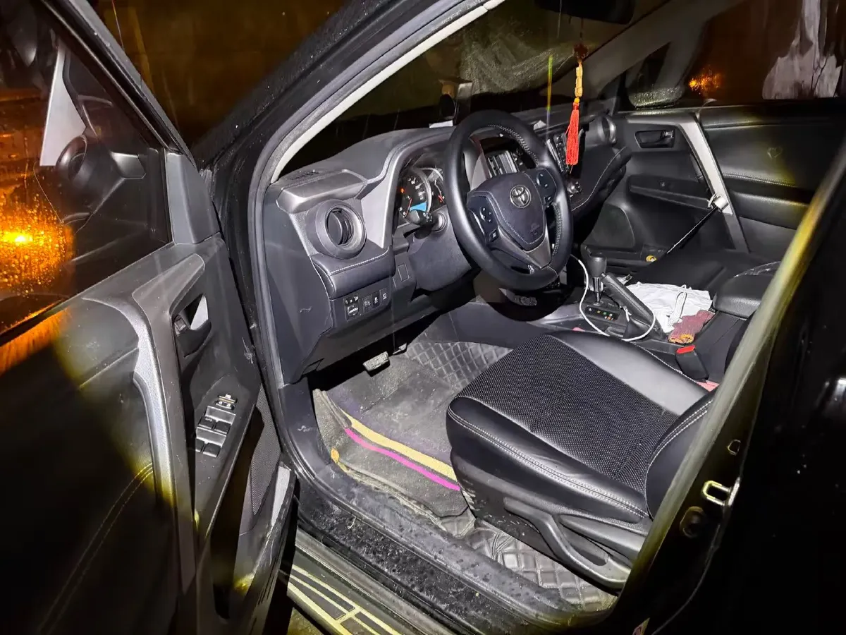 2016 Mitsubishi Outlander 2.0L 150HP L4 CVT,autocango,china used car exporter,china ev exporter,chinese used car exporter,chinese used ev exporter